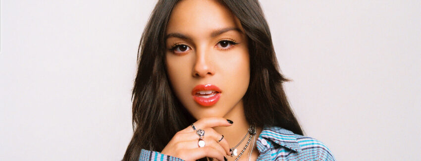 ‘Sour Tour’ Opening Night Setlist Includes Covers of Avril Lavigne & Veruca Salt