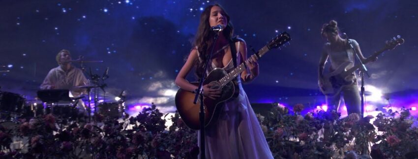 traitor – Live from the American Music Awards